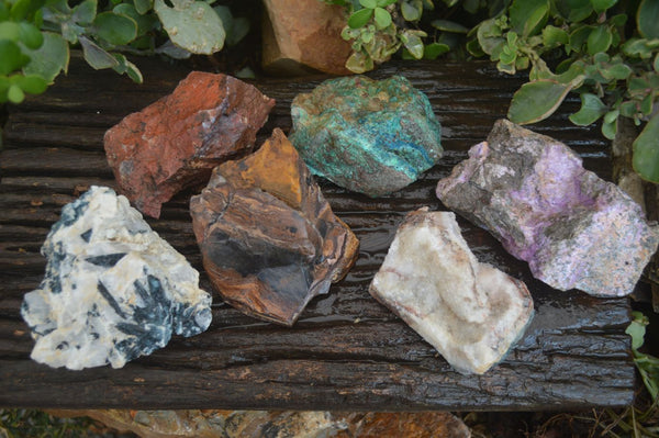 Natural Mixed Selection Of Rough Specimens  x 6 From Southern Africa