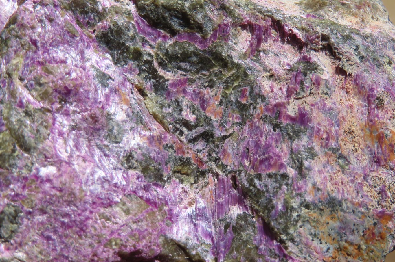 Natural Rough Stichtite & Serpentine Specimens x 5 From Barberton, South Africa - Toprock Gemstones and Minerals 