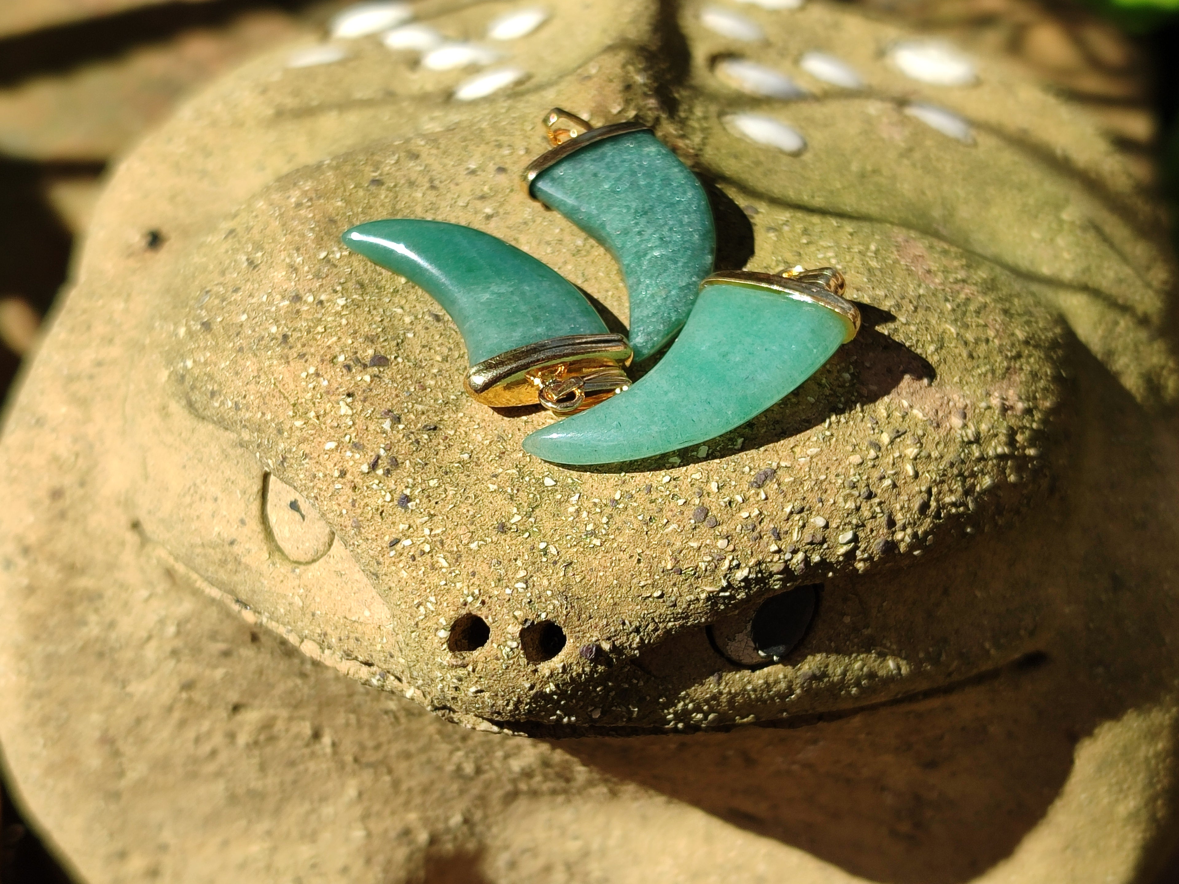 Polished Aventurine Lions Claw Pendant with Gold Cap & Bail - Sold Per Item - From Zimbabwe - Toprock Gemstones and Minerals 