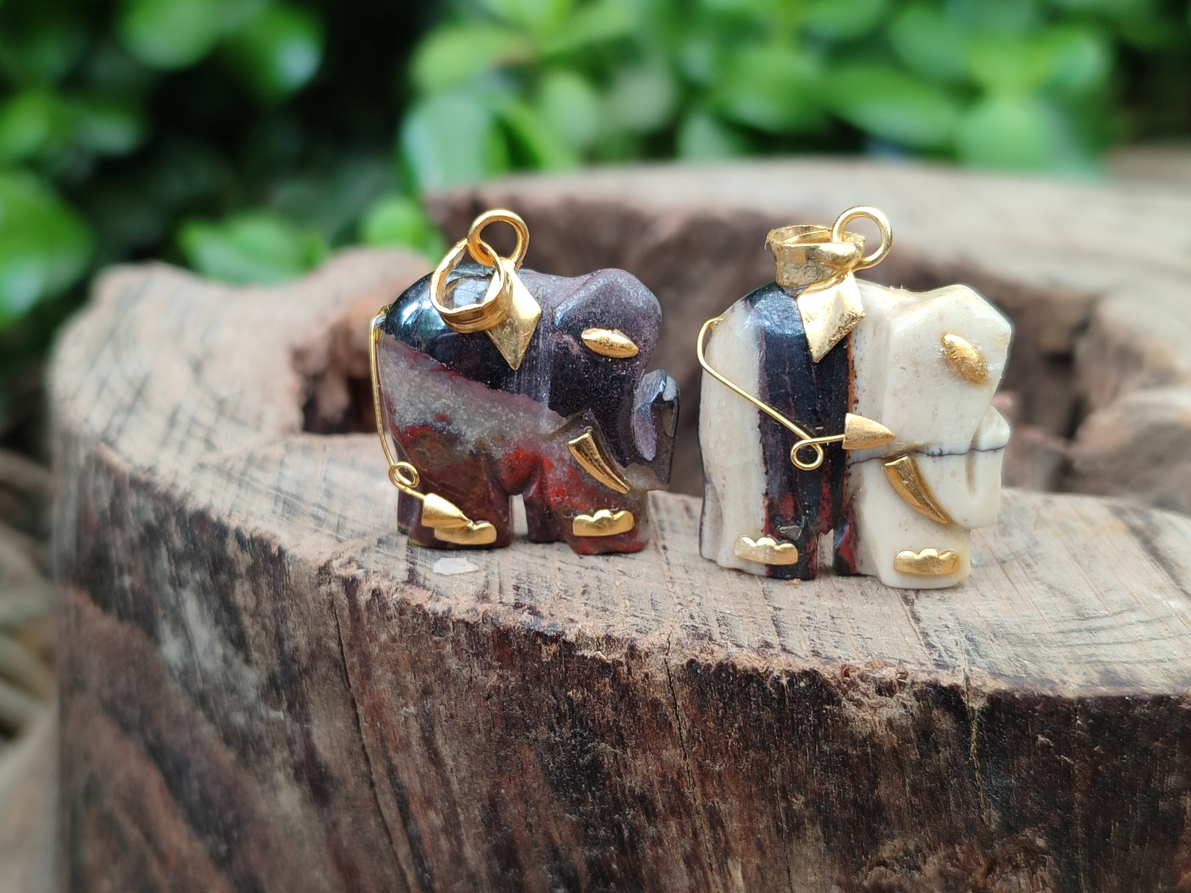 Polished Banded Tiger Iron Jasper Elephant Pendant with 9ct Gold Bail and Trim - Sold Per Item - From Australia - Toprock Gemstones and Minerals 