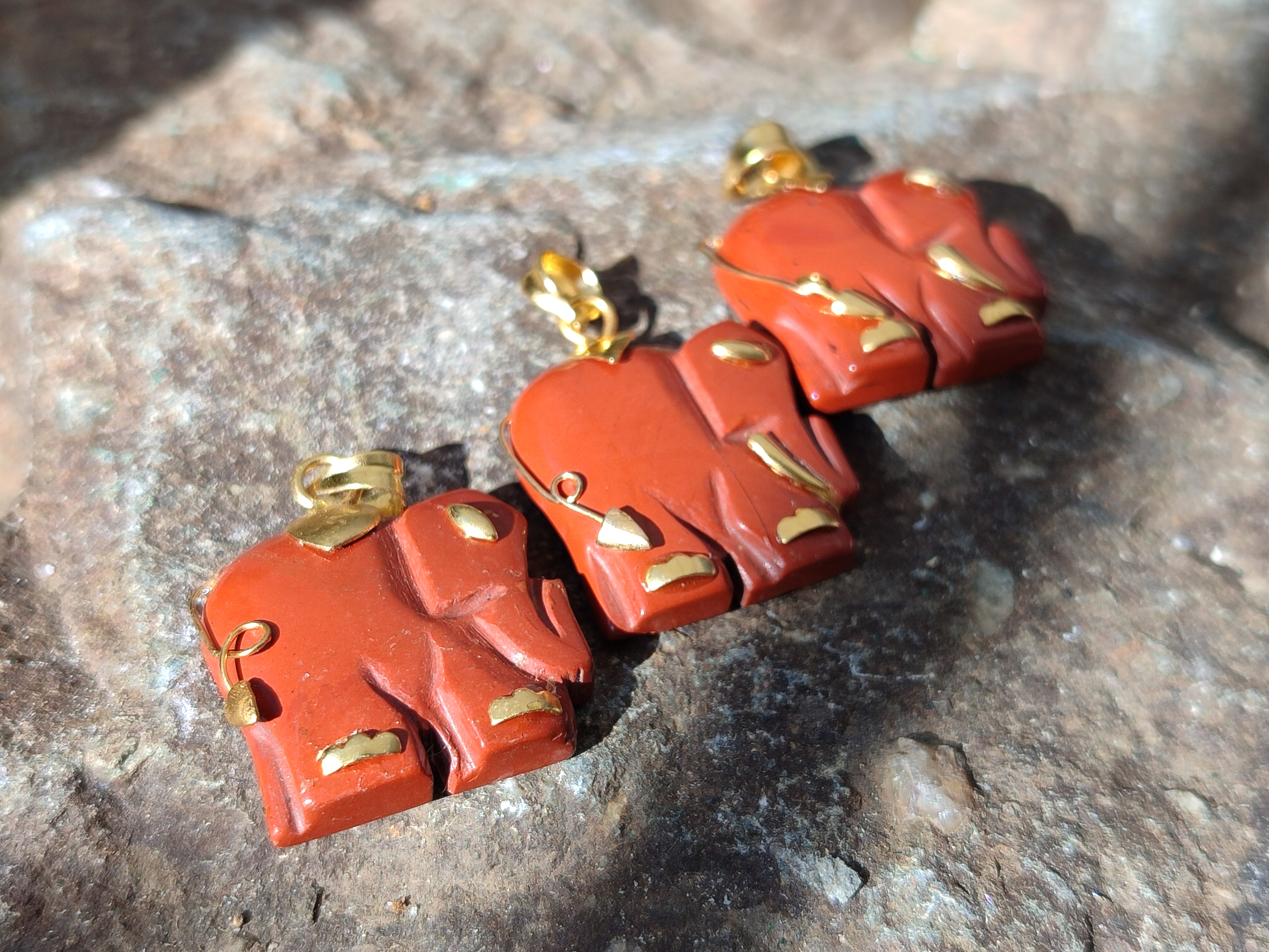 Polished Red Jasper Elephant Pendant with 9ct Gold Bail and Trim - Sold Per Item - From South Africa - Toprock Gemstones and Minerals 
