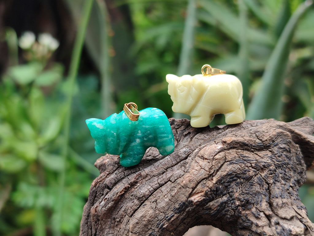 Hand Made Mixed Box Set of 12 Gemstone Elephant Pendants with Gold Clasp - Sold Per Box - From World - Toprock Gemstones and Minerals 