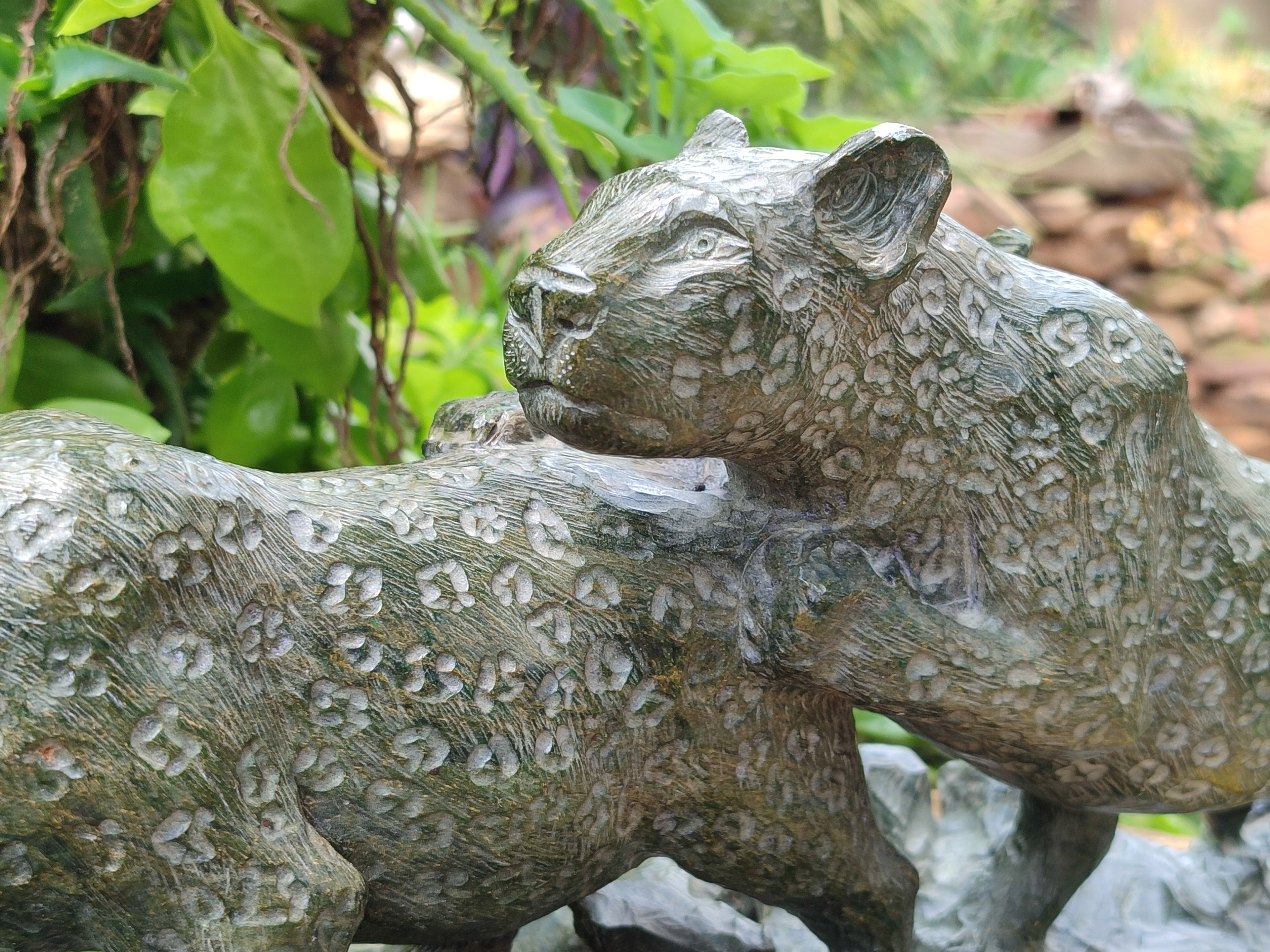 Hand Made Green Verdite Leopard Carving x 1 From Zimbabwe - Toprock Gemstones and Minerals 