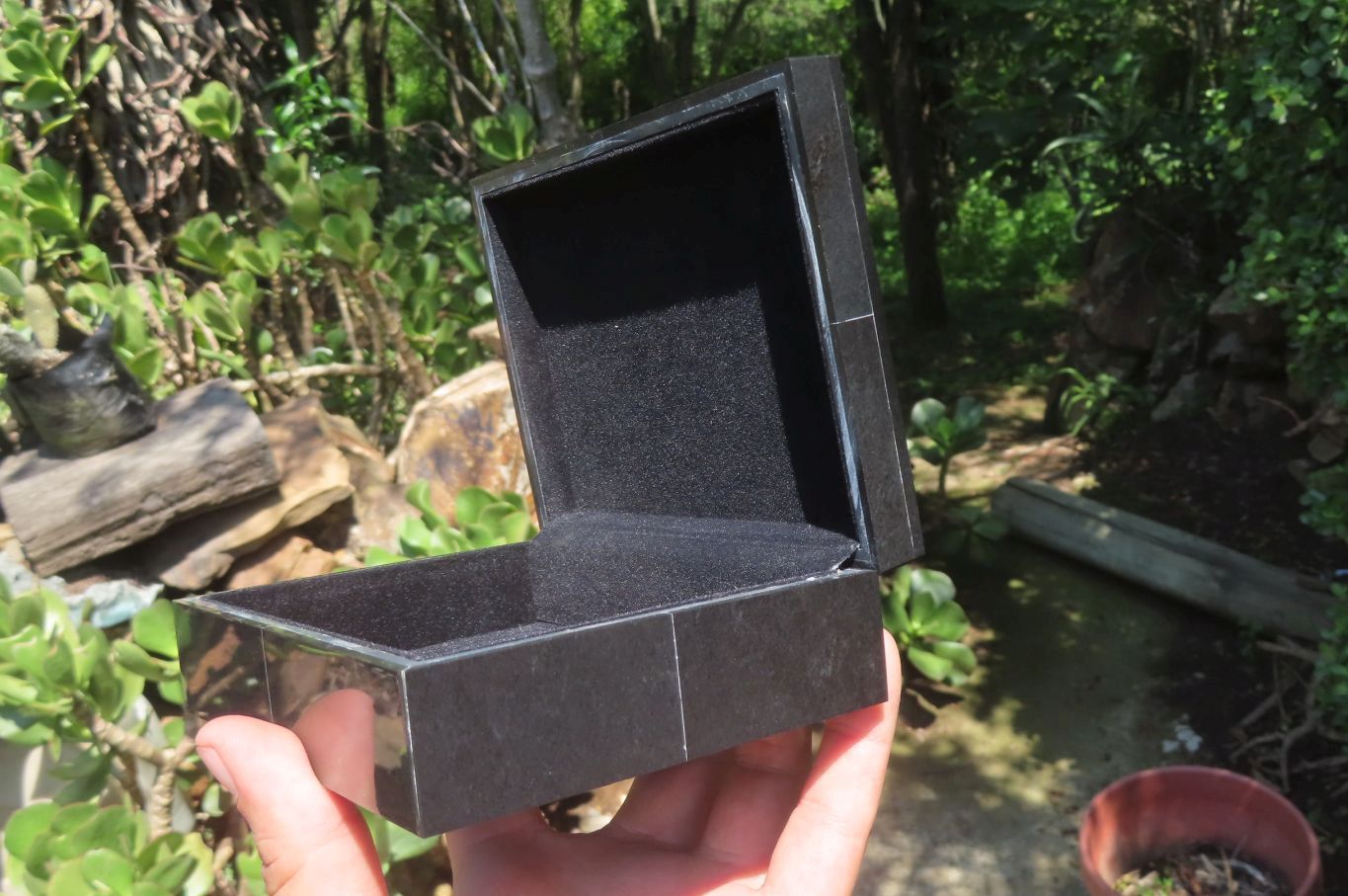 Hand Made Jet Lignite Jewellery Box x 1 From Swaziland - Toprock Gemstones and Minerals 