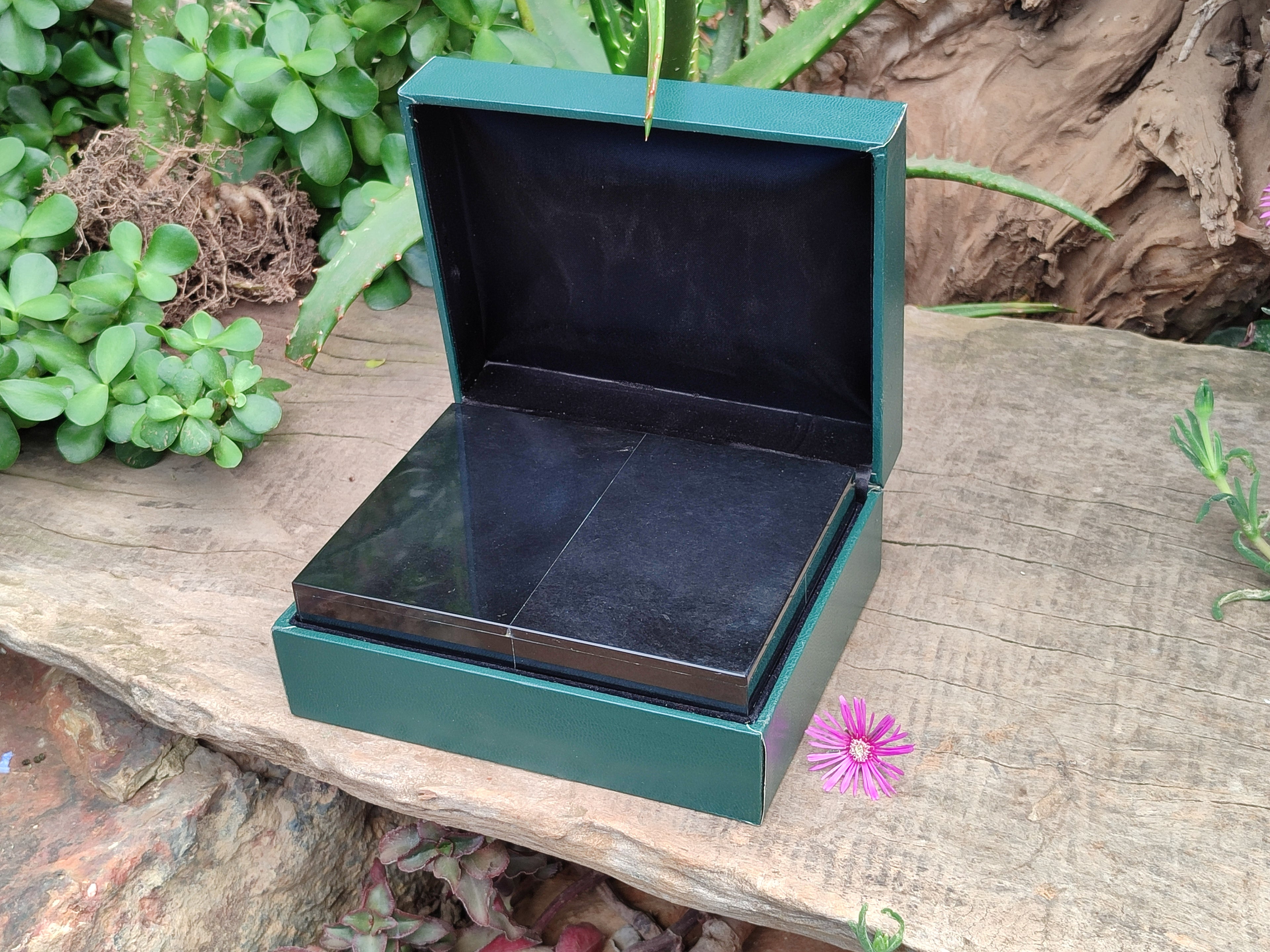 Hand Made Jet Lignite Jewellery Box x 1 From Swaziland - Toprock Gemstones and Minerals 
