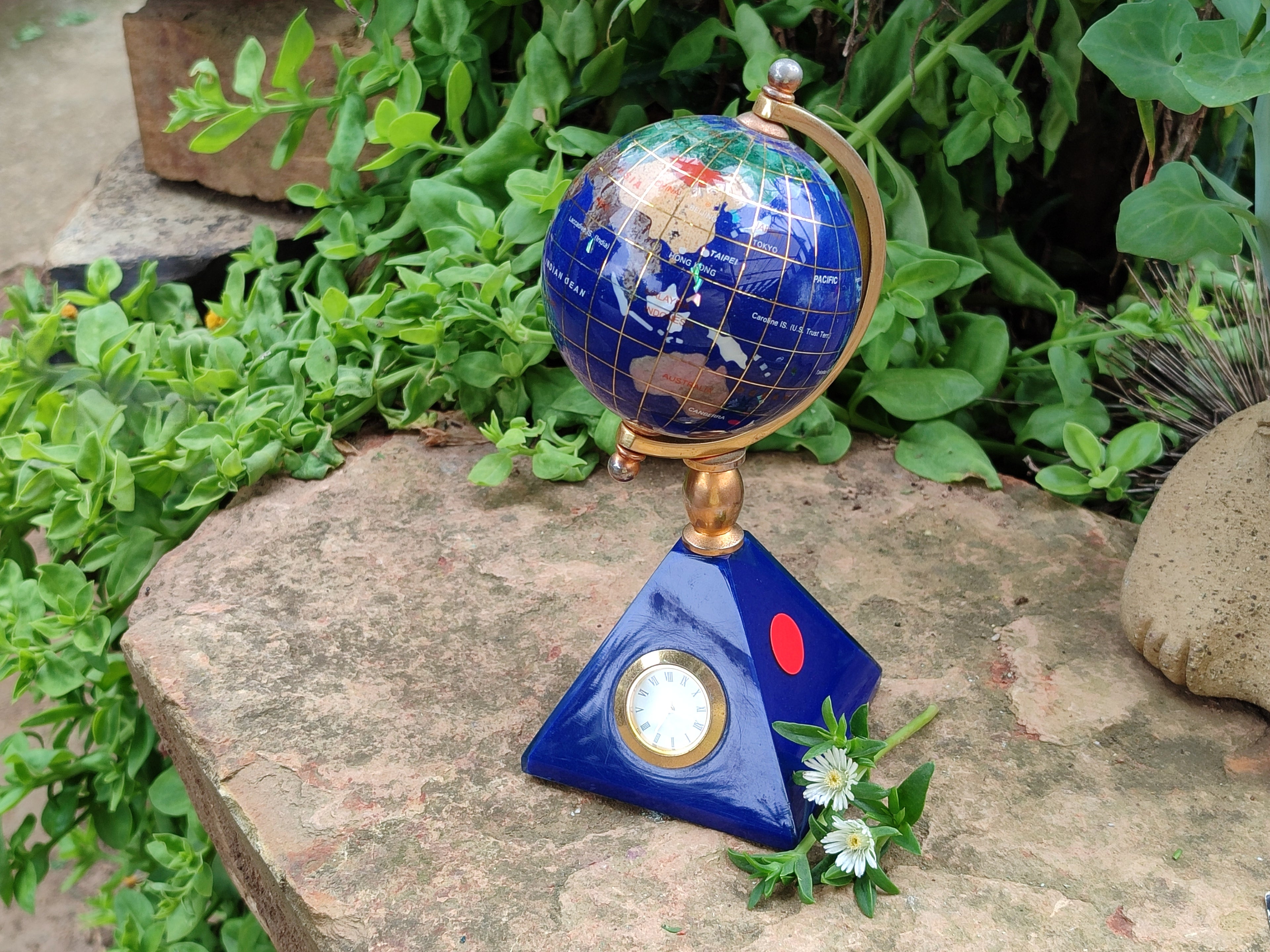 Hand Made Lapis Lazuli World Globe Clock x 1 From China - Toprock Gemstones and Minerals 