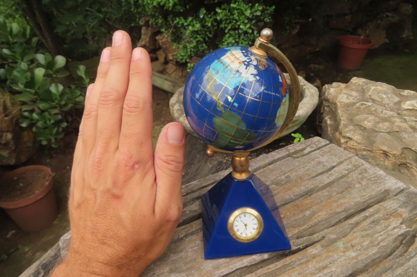 Hand Made Lapis Lazuli World Globe Clock x 1 From China - Toprock Gemstones and Minerals 