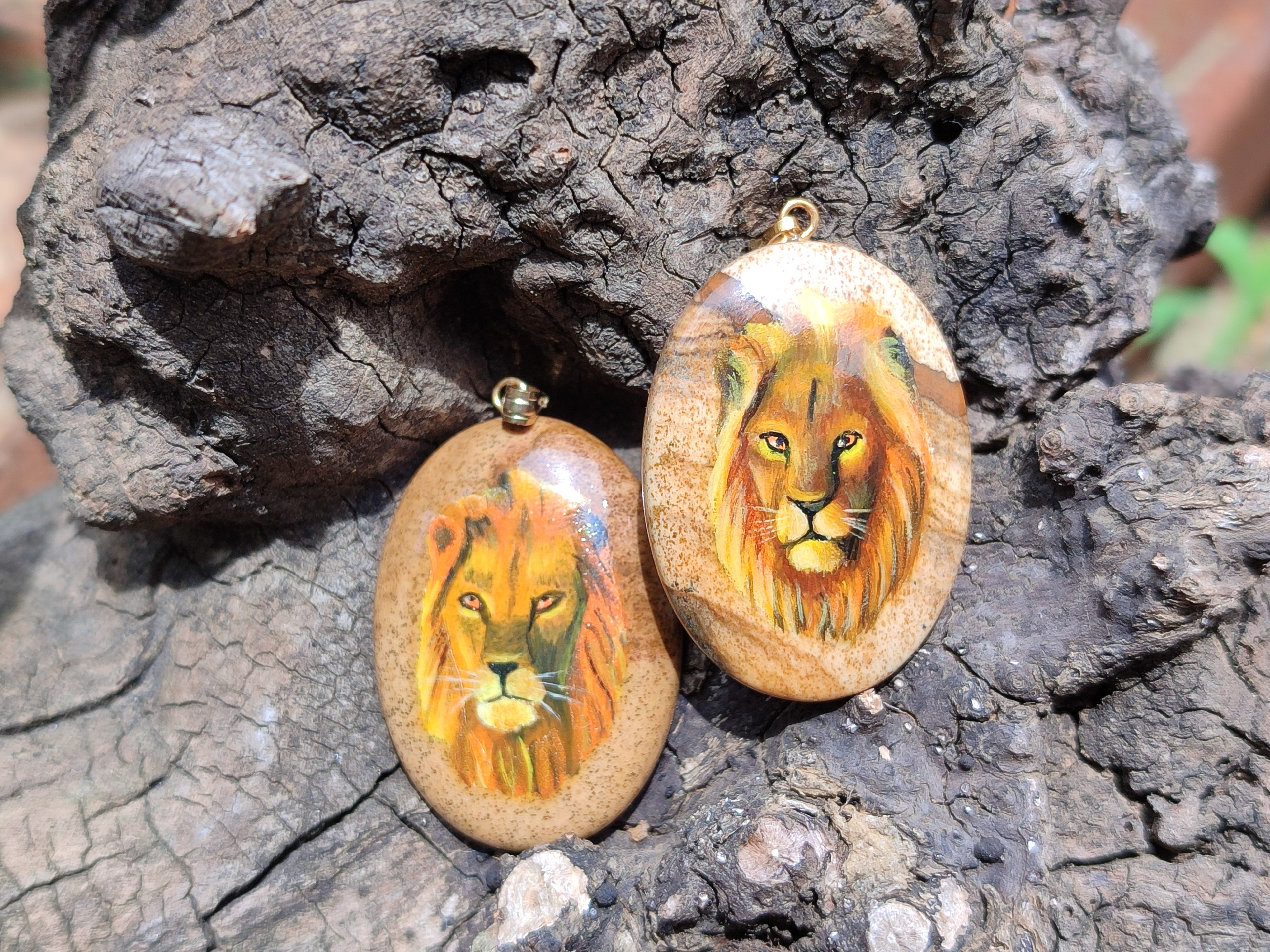 Polished Picture Stone Oval Pendant with Hand Painted Lion - Sold Per Item - From Namibia - Toprock Gemstones and Minerals 