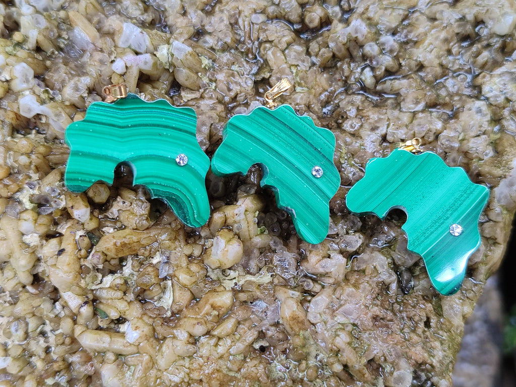 Hand Made Flower Malachite Africa Pendants - sold per item - From Congo - Toprock Gemstones and Minerals 