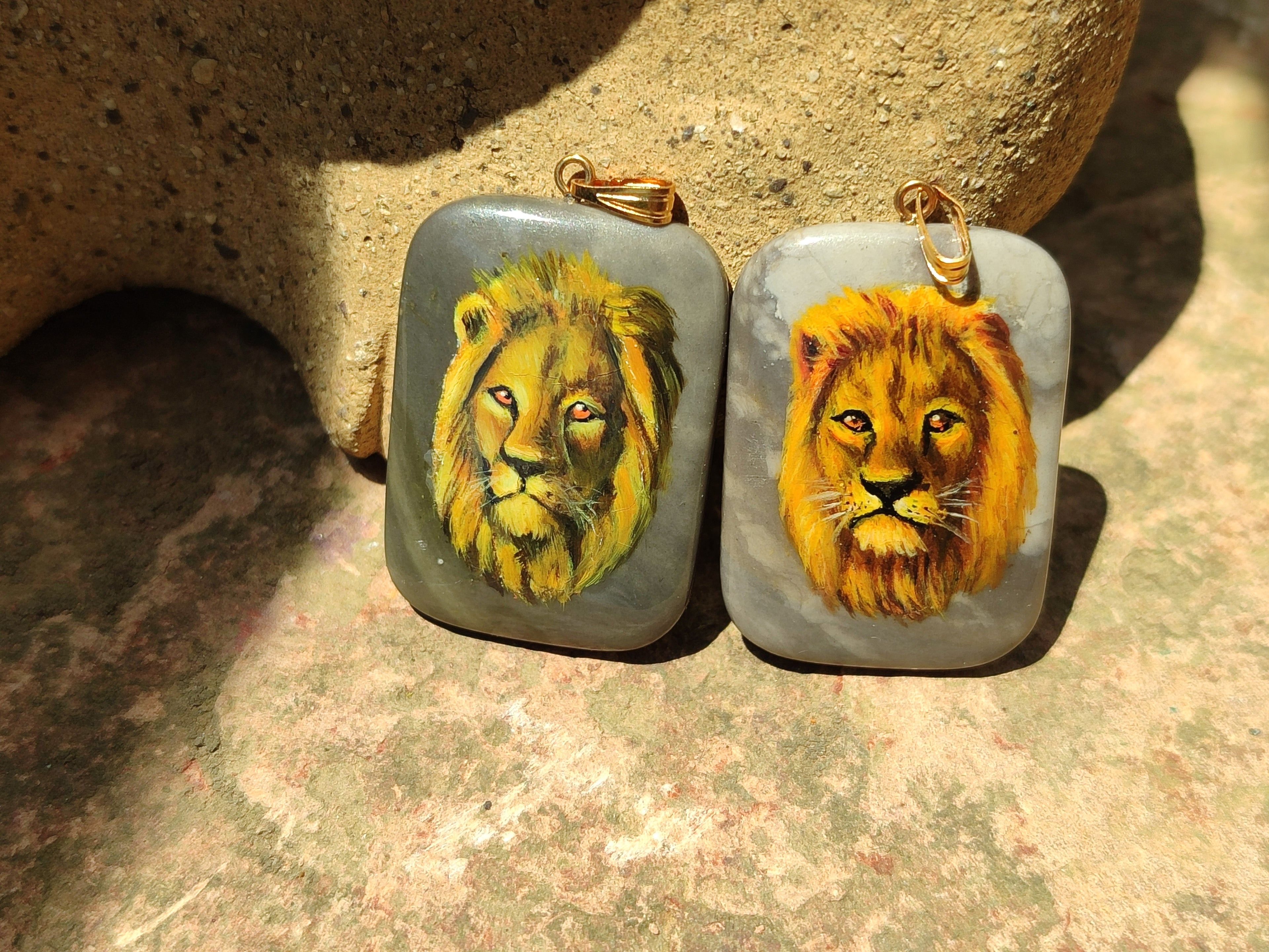 Polished Polychrome Jasper Pendant with Hand Painted Lion - sold per item - From Madagascar - Toprock Gemstones and Minerals 