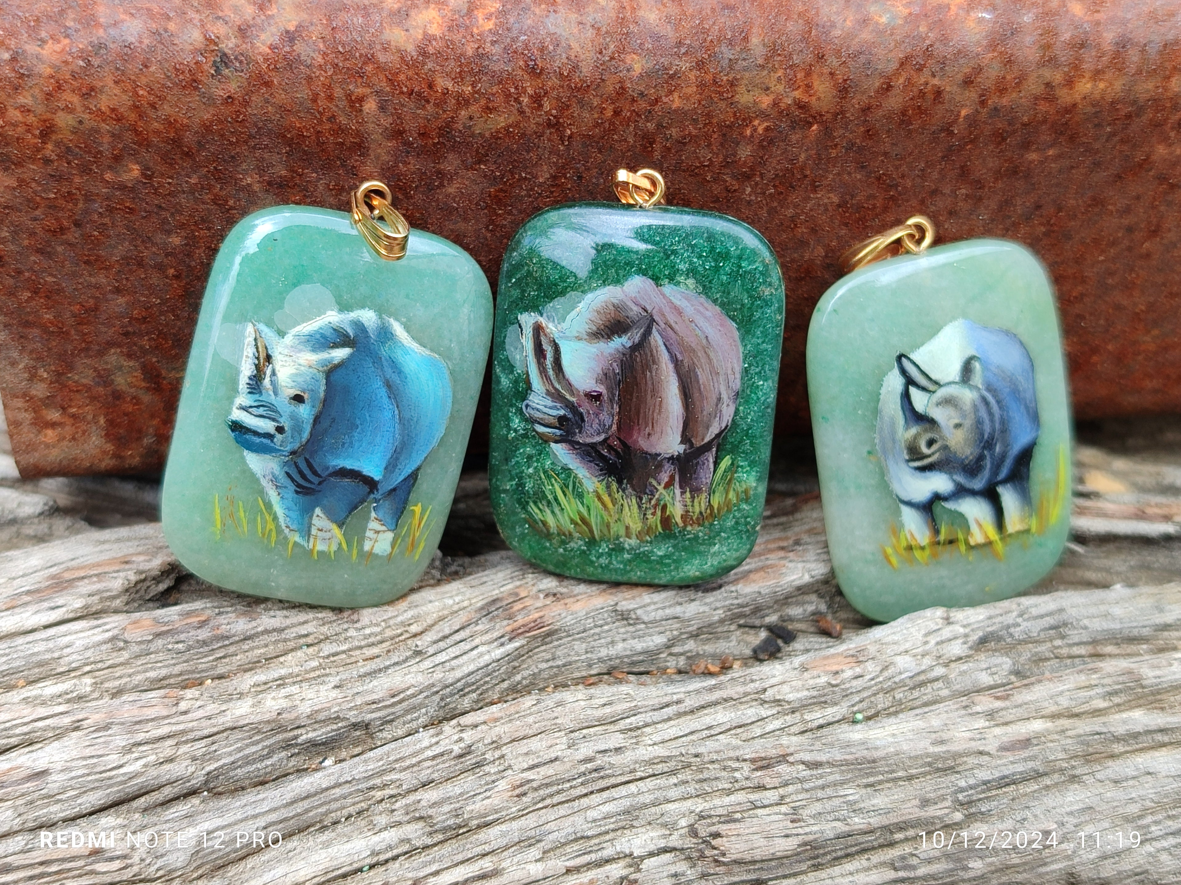 Polished Aventurine Pendant with Hand Painted Rhino - Sold Per Item - From Zimbabwe - Toprock Gemstones and Minerals 