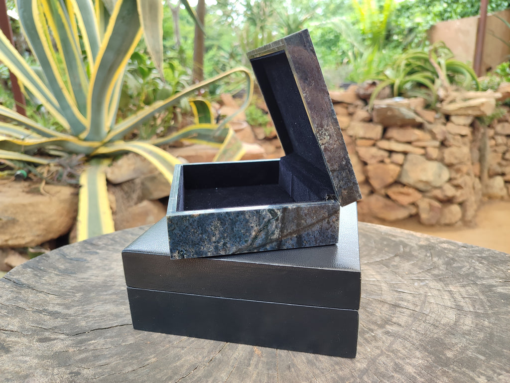 Hand Made Dumortierite Jewellery Box x 1 From Mozambique - Toprock Gemstones and Minerals 