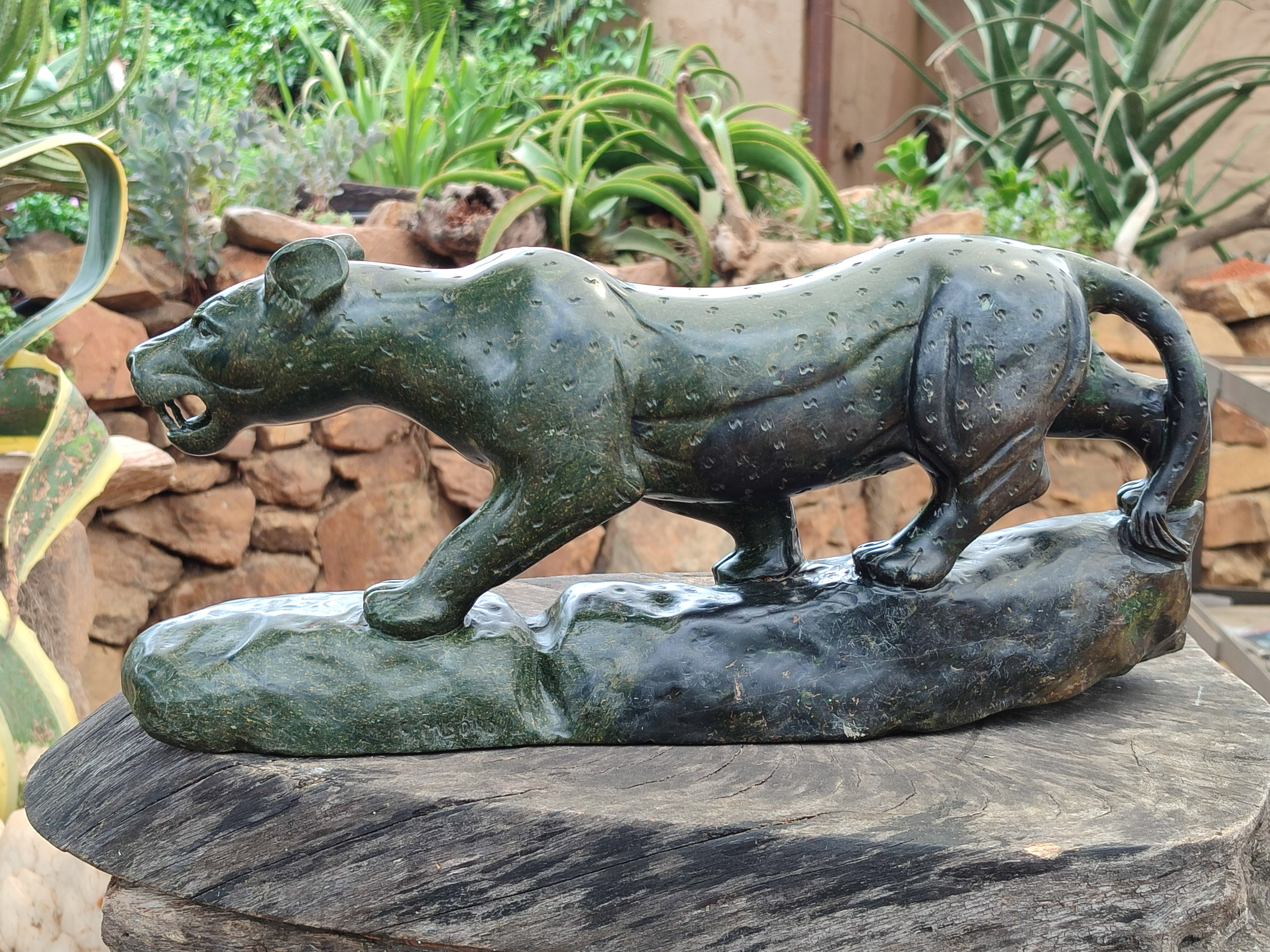 Hand Made Green Verdite Leopard Carving x 1 From Zimbabwe - Toprock Gemstones and Minerals 