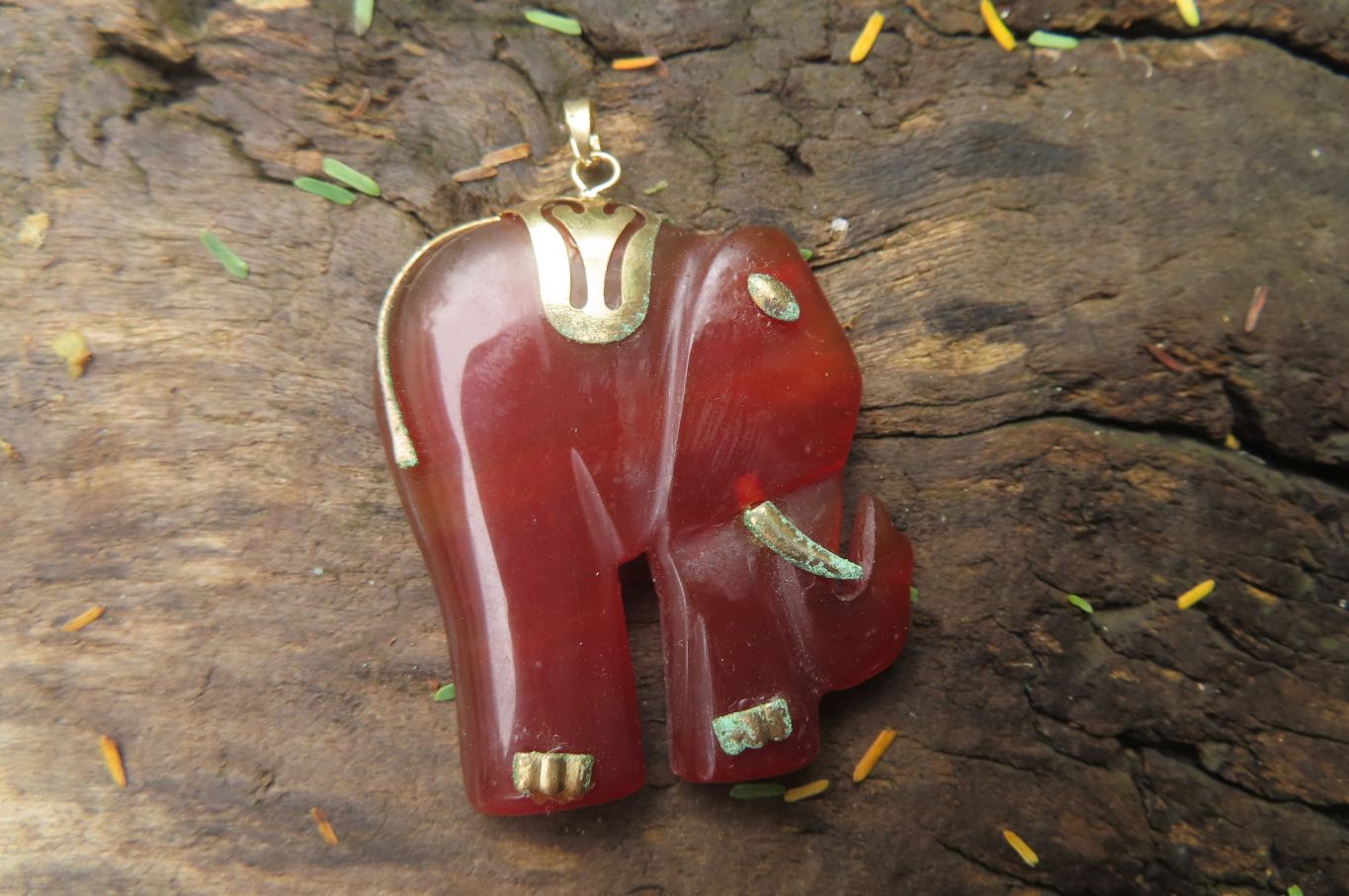 Polished Carnelian Agate Elephant Pendant with Gold Bail and Trim - Sold per Item - From Brazil - Toprock Gemstones and Minerals 
