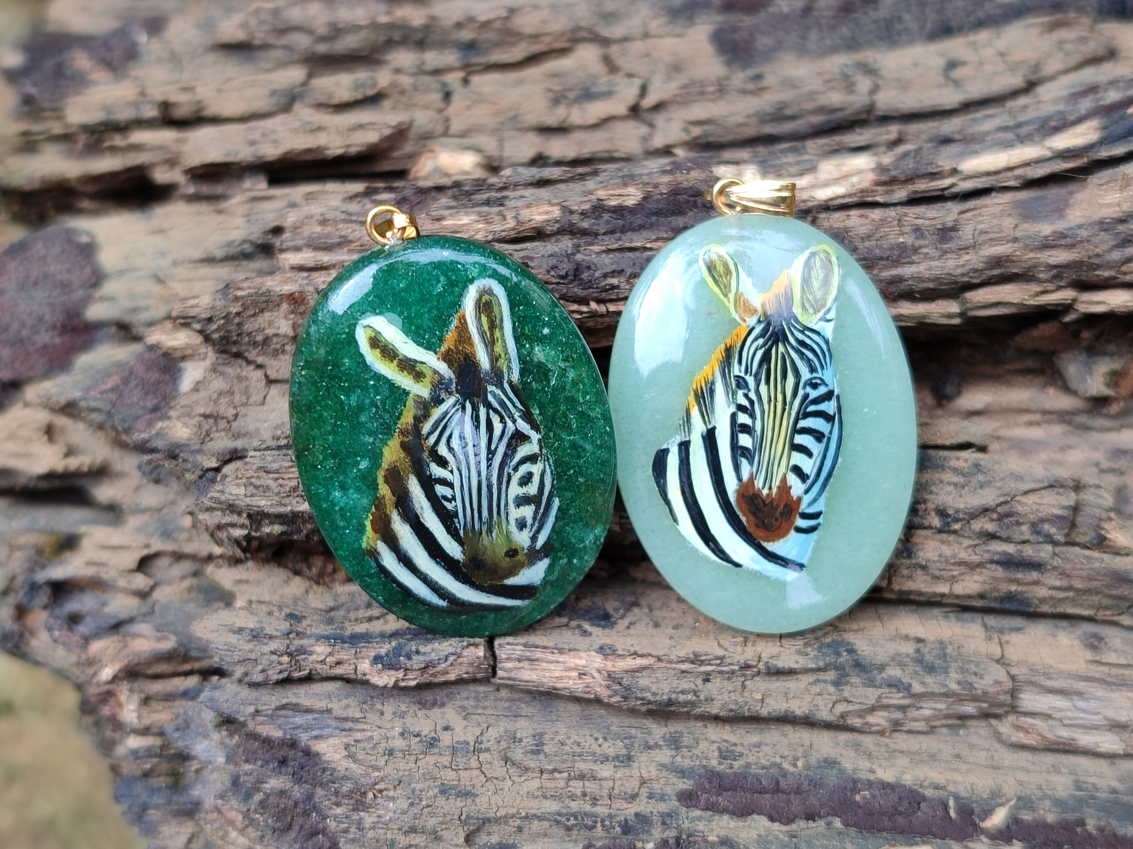 Polished Aventurine Pendant with Hand Painted Zebra - Sold Per Item - From Zimbabwe - Toprock Gemstones and Minerals 