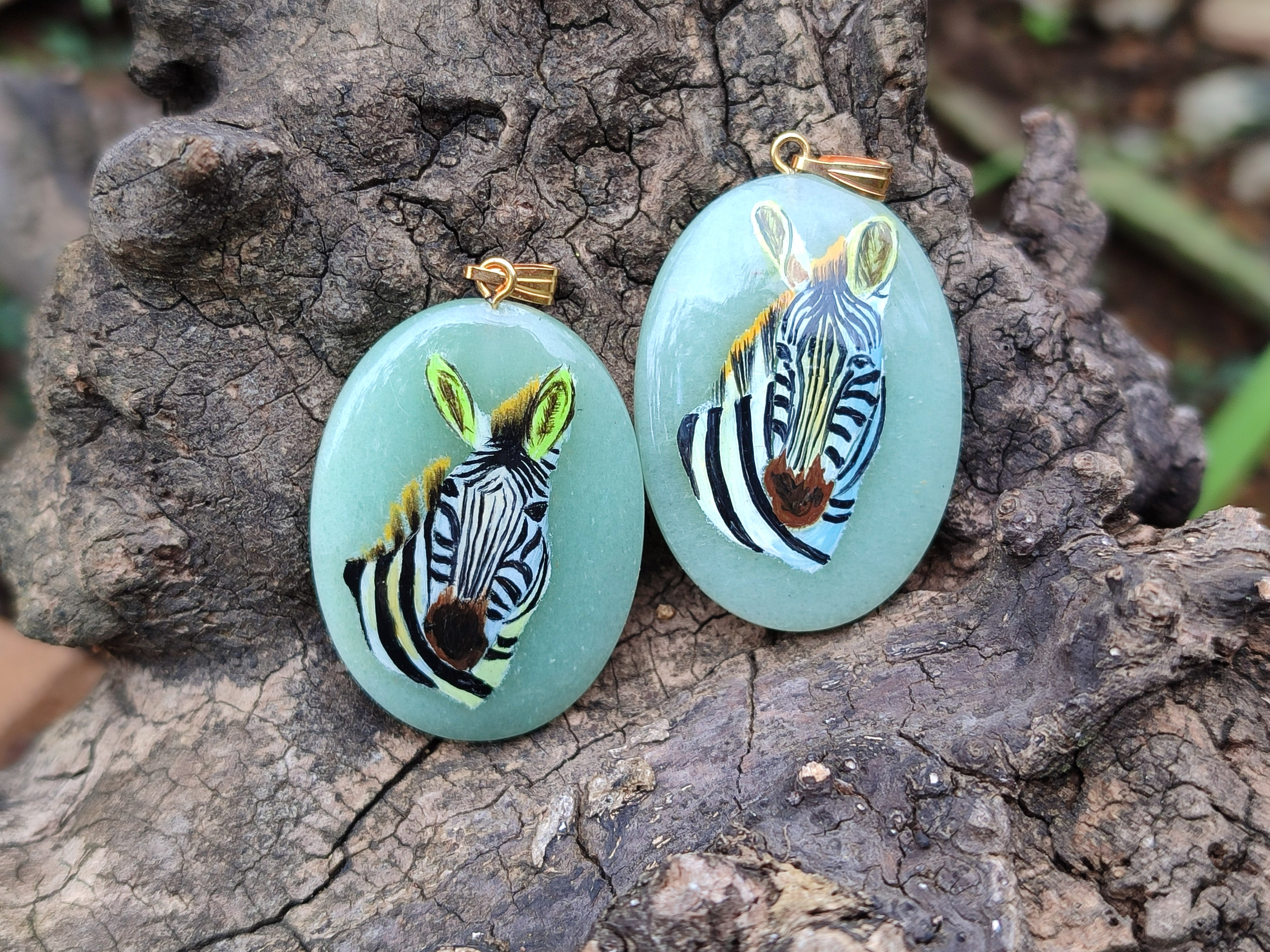 Polished Aventurine Pendant with Hand Painted Zebra - Sold Per Item - From Zimbabwe - Toprock Gemstones and Minerals 