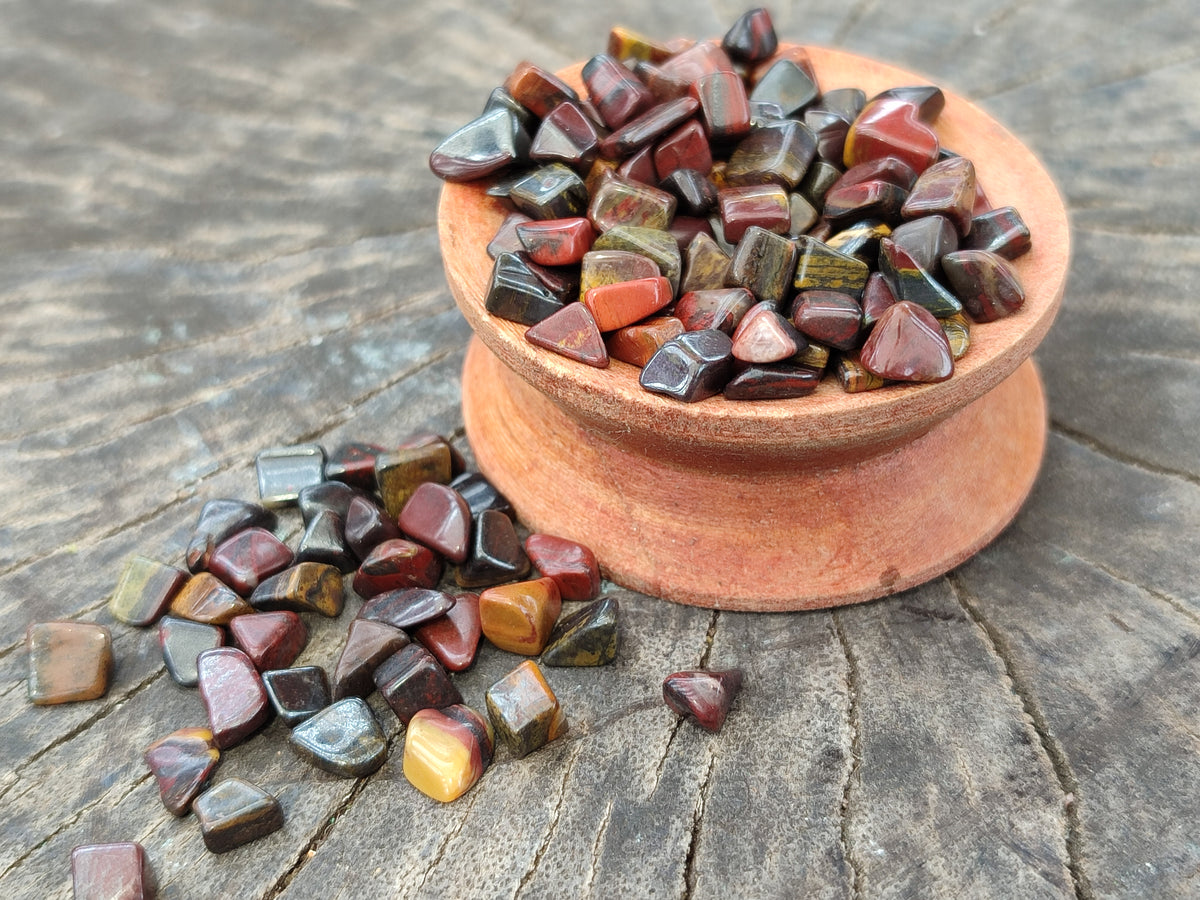 Polished Banded Tiger Iron Jasper Chips - sold per kg - From Australia - Toprock Gemstones and Minerals 
