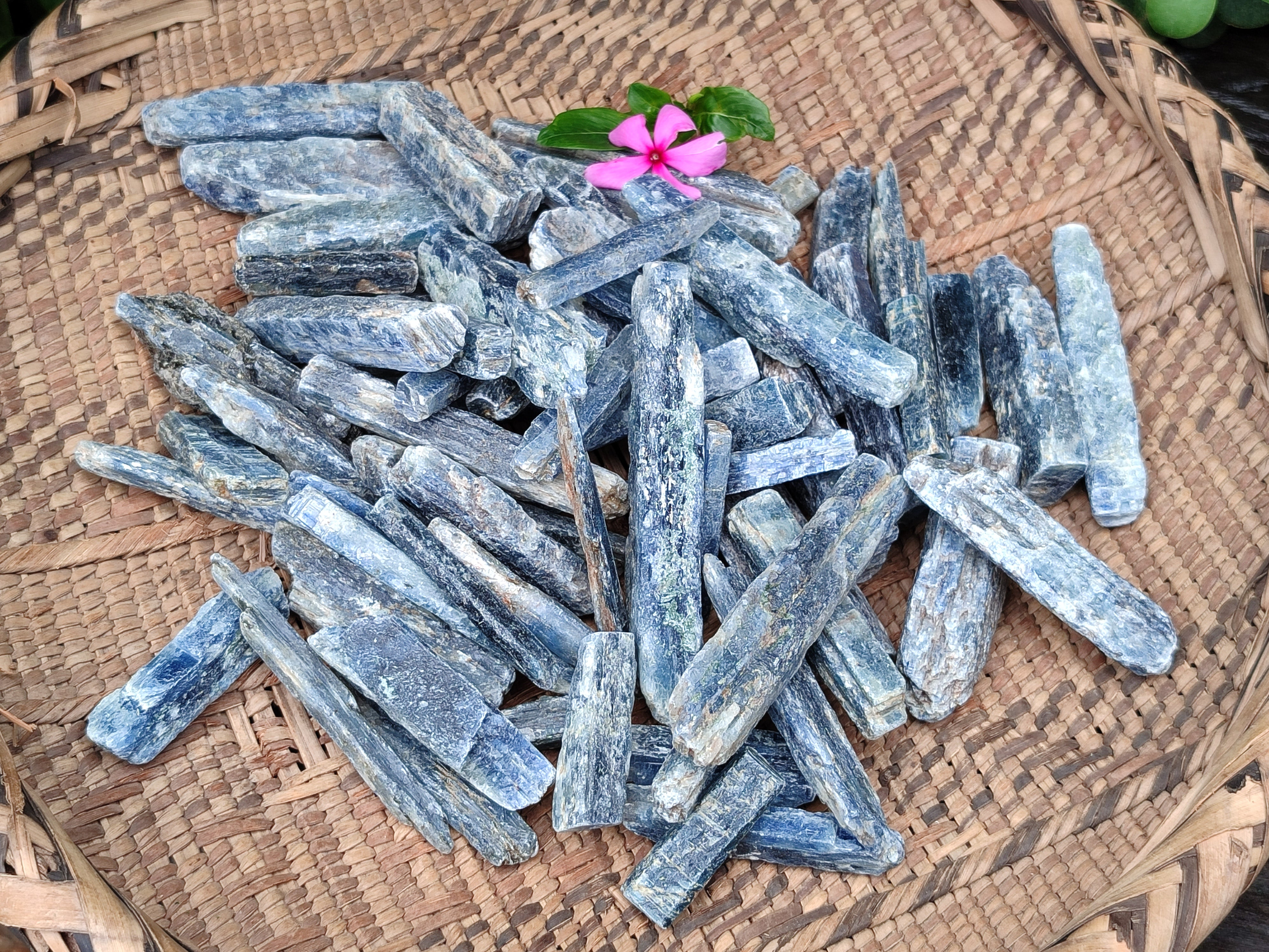 KYANITE | Toprock Gemstones and Minerals