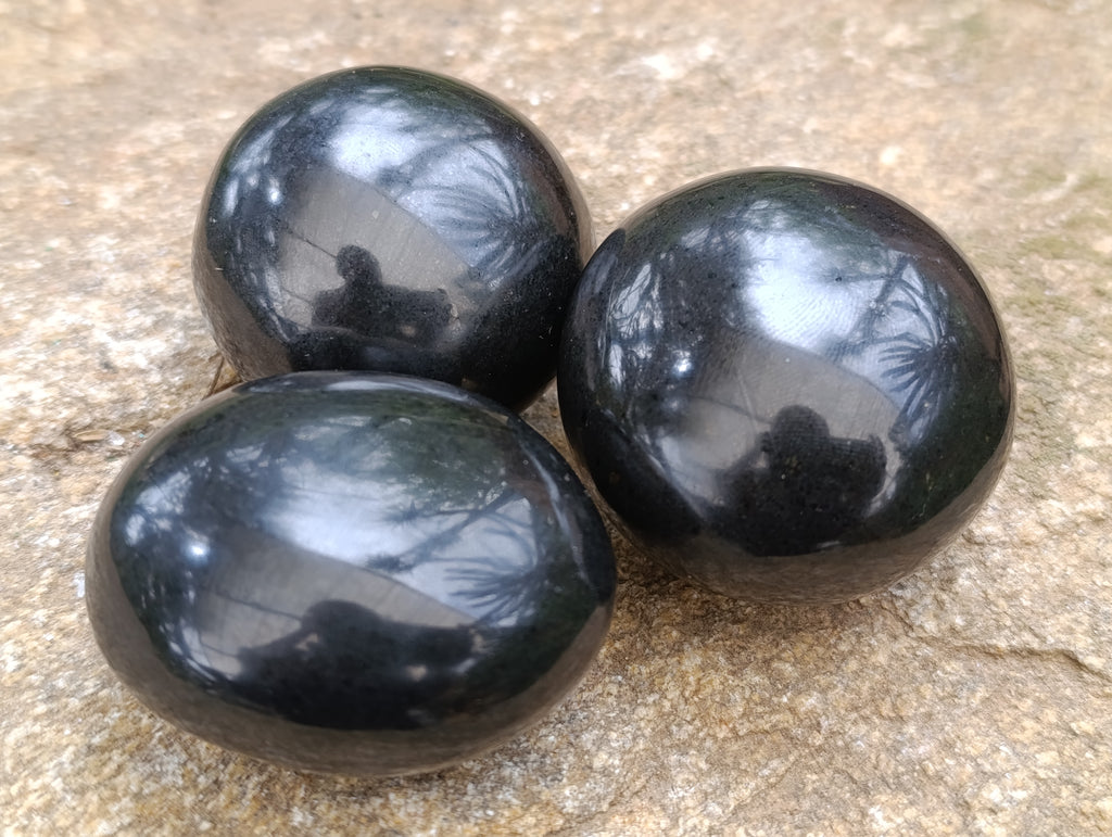 Polished Black Basalt Palm Stones x 12 From Antsirabe, Madagascar - Toprock Gemstones and Minerals 