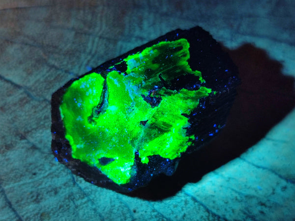 Natural Schorl Black Tourmaline with Hyalite Opal Specimens x 32 From Erongo, Namibia