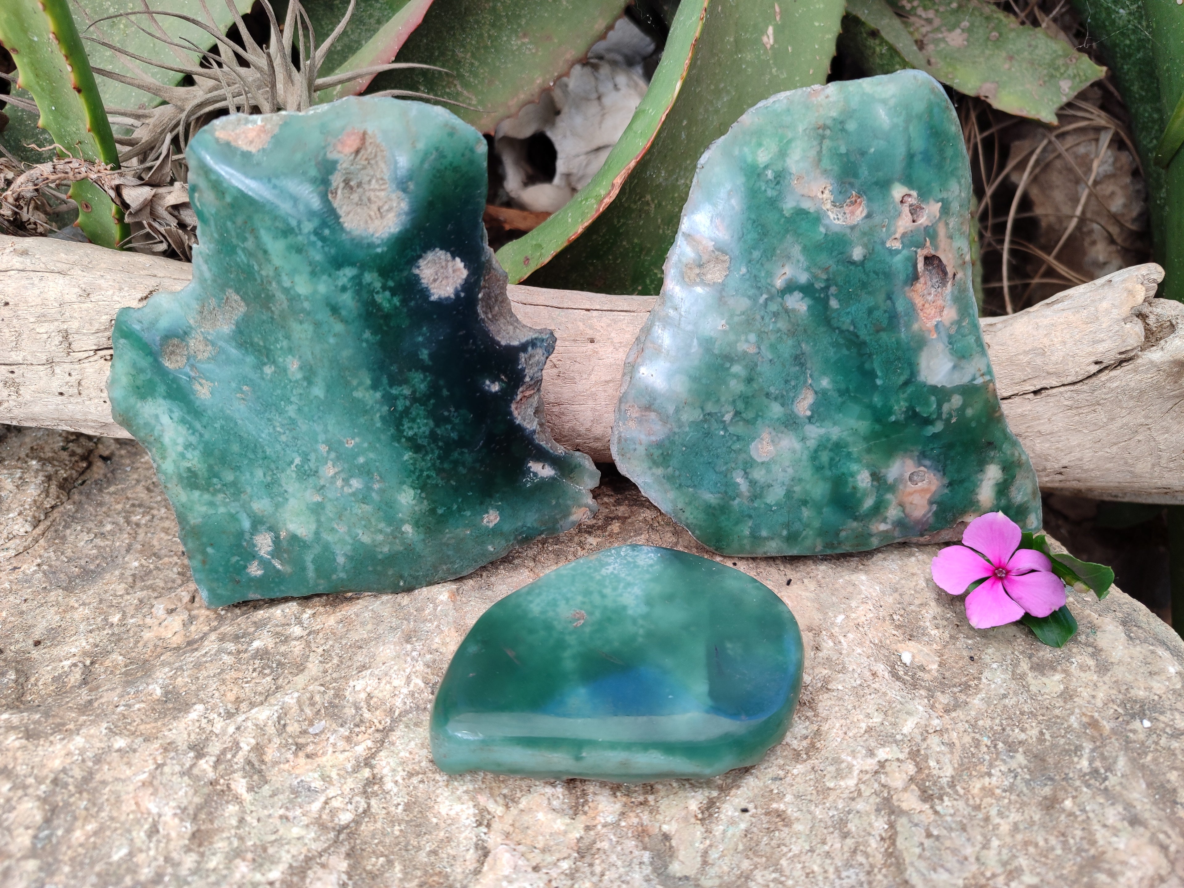 Polished On One Side Emerald Mtorolite Plates x 3 From Mutorashanga, Zimbabwe - Toprock Gemstones and Minerals 