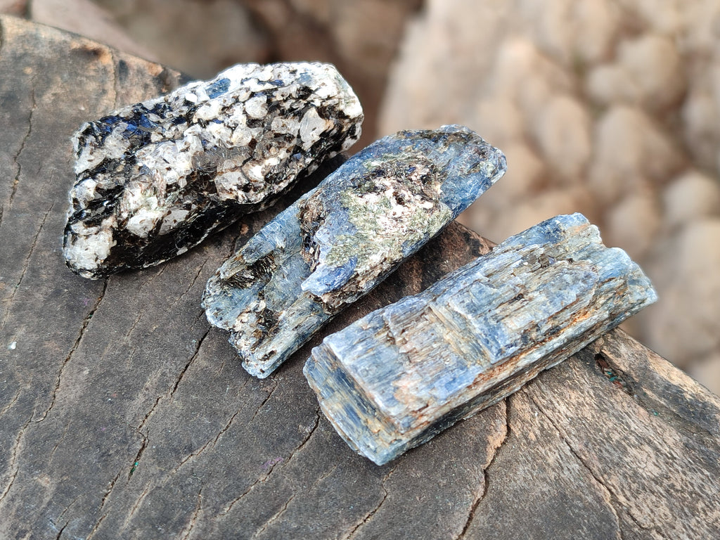 Natural Fluorescent Kyanite Crystals x 2.07 Kg Lot From Karoi, Zimbabwe - Toprock Gemstones and Minerals 