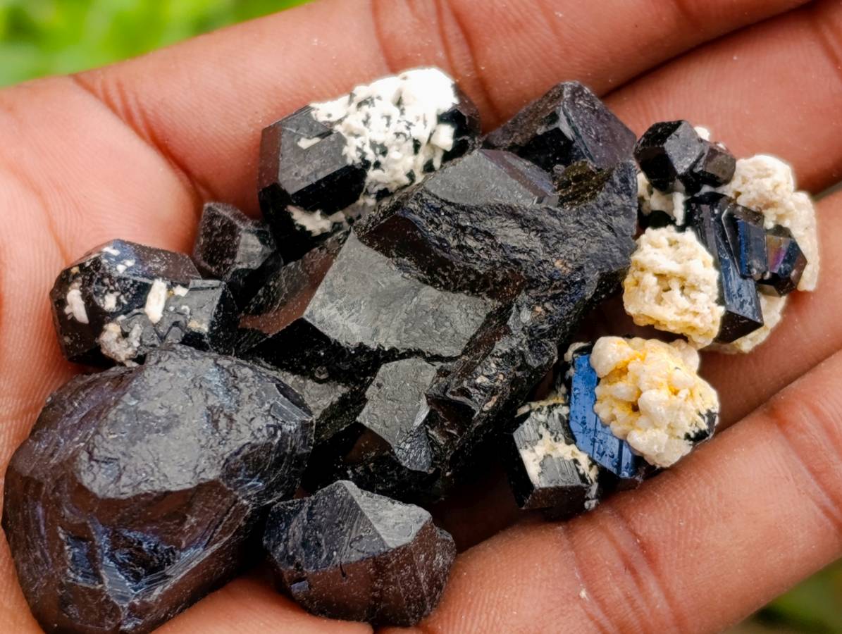 Natural Mixed Selection Of Minerals x 1.2 Kg Lot From Namibia - Toprock Gemstones and Minerals 