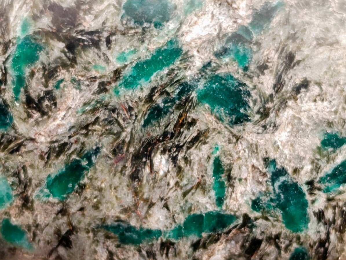 Polished Emerald Mica 'Mutokolite' Standing Free Forms x 3 From Mutoko, Zimbabwe - Toprock Gemstones and Minerals 