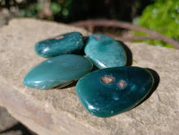 Polished Emerald Mtorolite Free Forms x 25 From Mutorashanga, Zimbabwe
