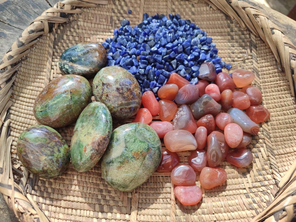 Polished Mixed Assortment of Retail items x 2.2 Kg Lot From Southern Africa - Toprock Gemstones and Minerals 