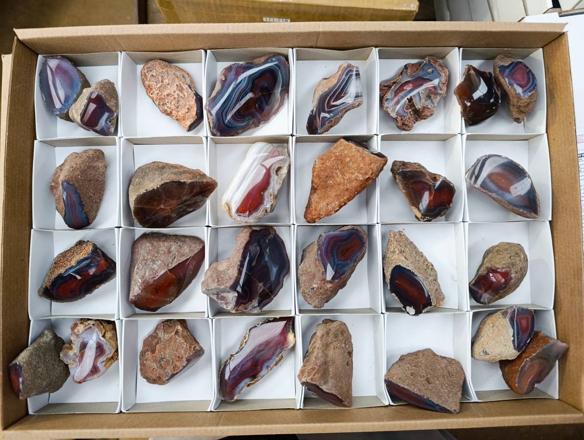 Polished On One Side, Sashe River Agate Nodules x 28 From Zimbabwe - Toprock Gemstones and Minerals 