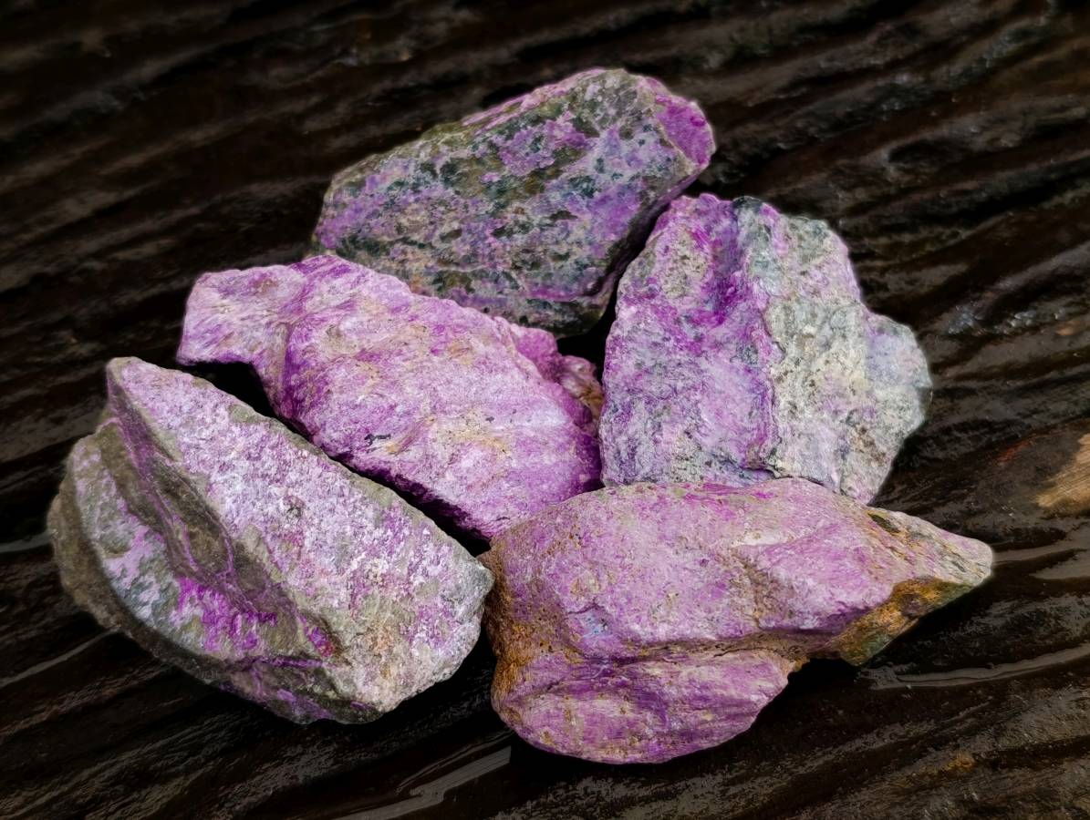 Natural Stichtite Cobbed Specimens x 1 Lot From Barberton, South Africa - Toprock Gemstones and Minerals 