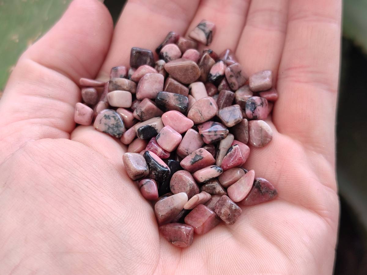 Polished Rhodonite Tumbled Stones x 6 Kg Lot From Madagascar - Toprock Gemstones and Minerals 