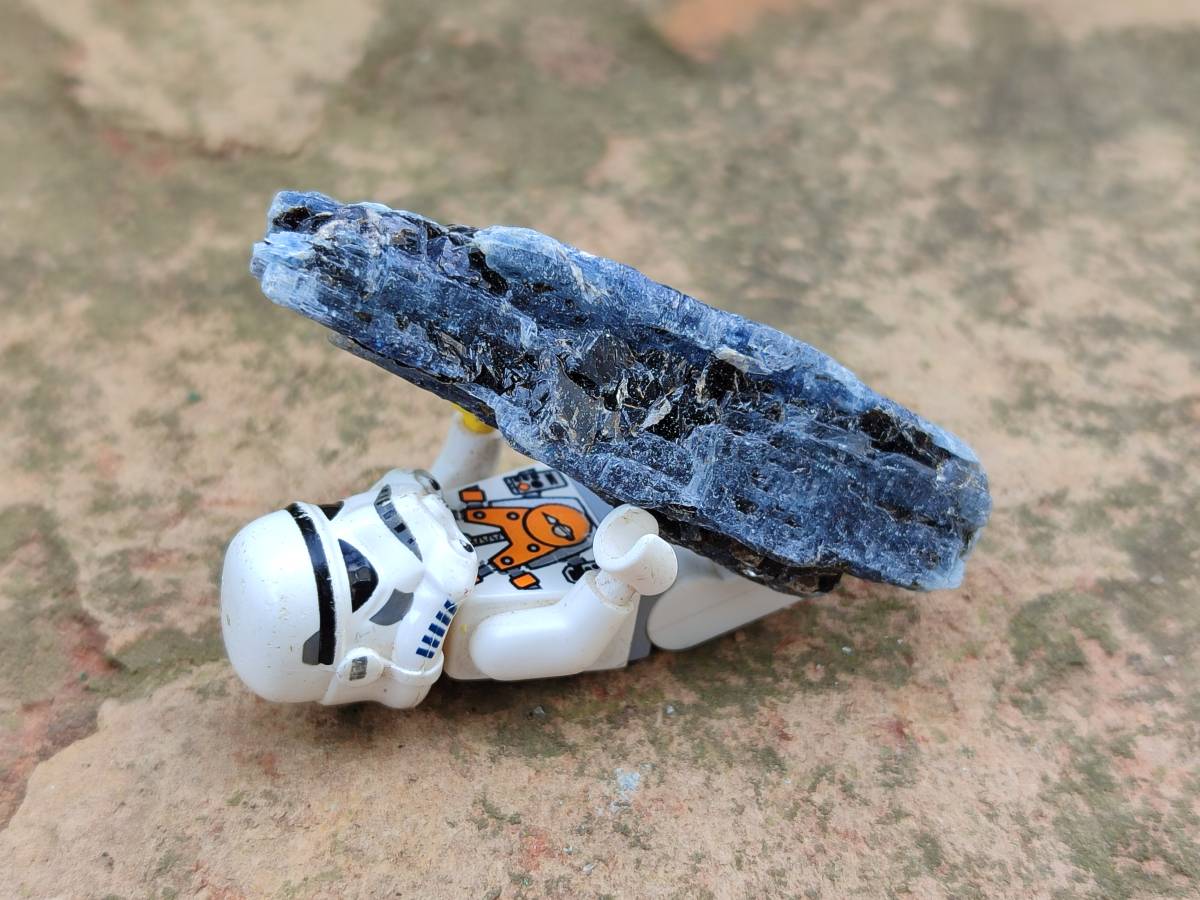 Natural Kyanite Crystals x 2 Kg Lot From Karoi, Zimbabwe - Toprock Gemstones and Minerals 