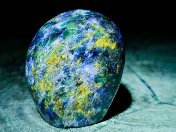 Polished Emerald Mica 'Mutokolite' Standing Free Forms x 4 From Mutoko, Zimbabwe