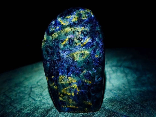 Polished Emerald Mica 'Mutokolite' Standing Free Forms x 4 From Mutoko, Zimbabwe