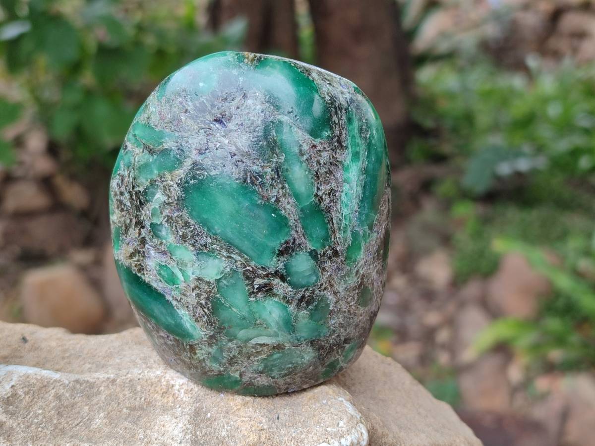 Polished Mutokolite Muscovite Emerald Mica Standing Free Forms x 4 From Mutoko, Zimbabwe - Toprock Gemstones and Minerals 