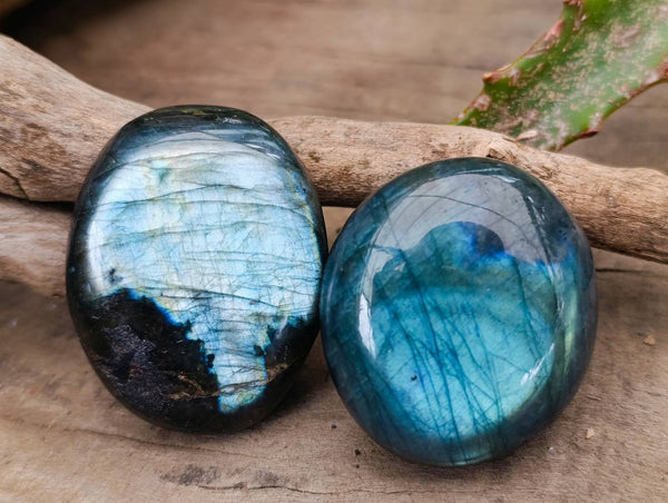 Polished Labradorite Galets x 20 From Tulear, Madagascar - Toprock Gemstones and Minerals 