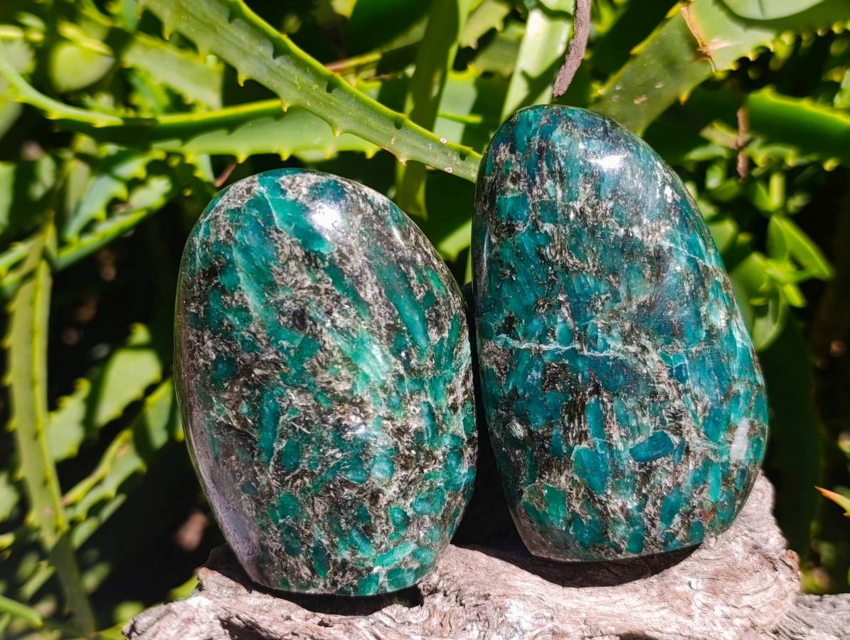 Polished Emerald Mica 'Mutokolite' Standing Free Forms x 4 From Mutoko, Zimbabwe