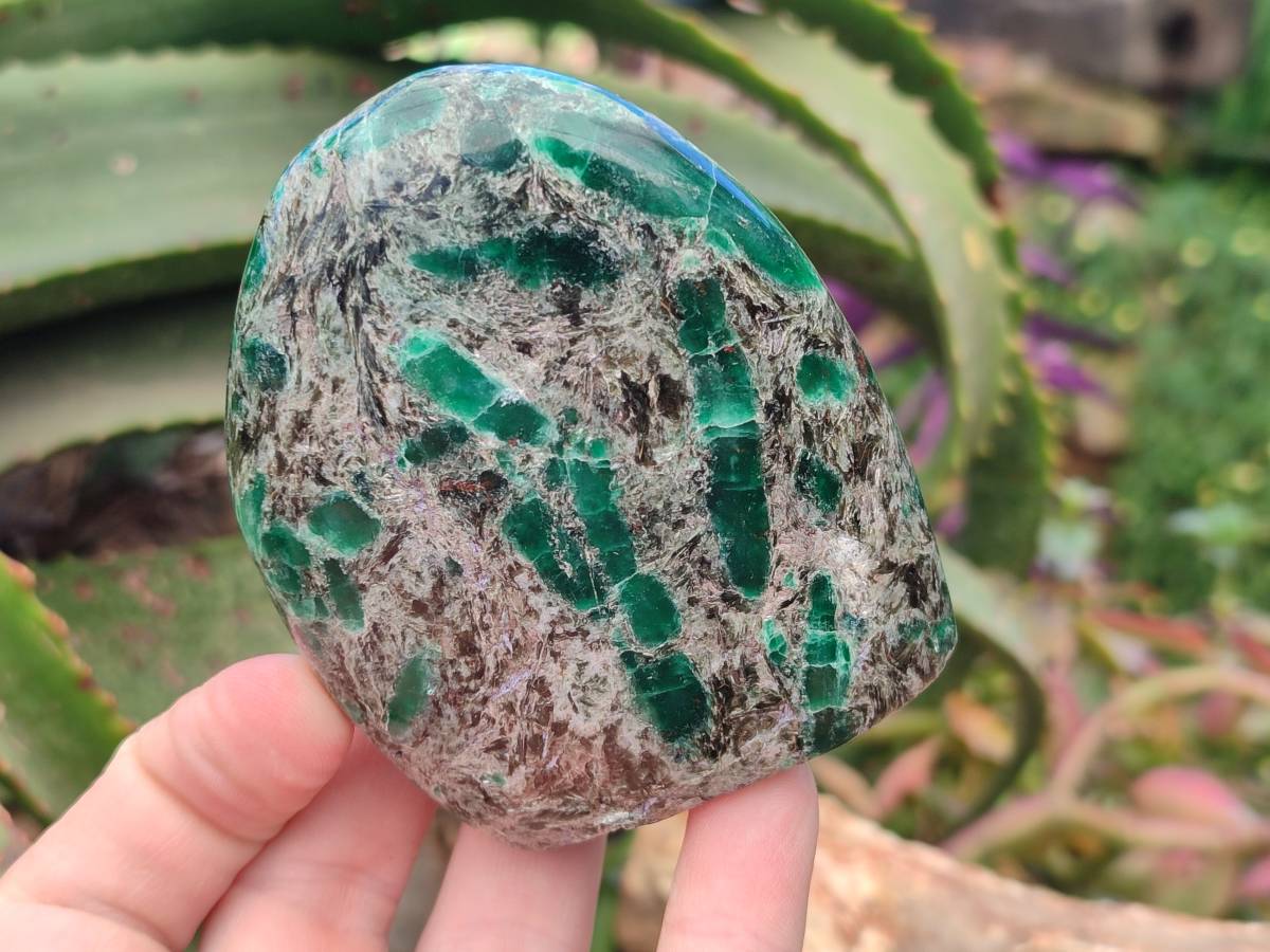 Polished Emerald Mica 'Mutokolite' Standing Free Forms x 4 From Mutoko, Zimbabwe