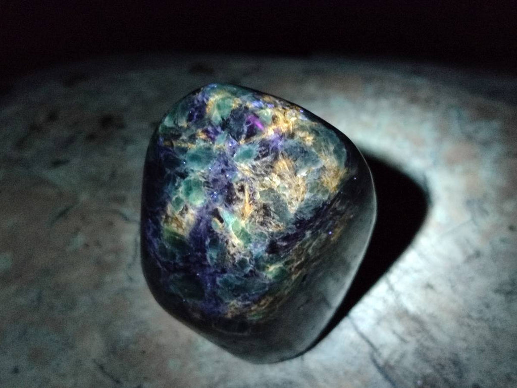 Polished Emerald Mica 'Mutokolite' Standing Free Forms x 4 From Mutoko, Zimbabwe