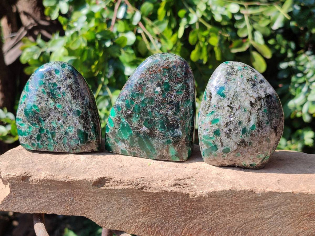 Frreforms Polished Emerald Mica 'Mutokolite' Standing Free Forms x 3 From Mutoko ...