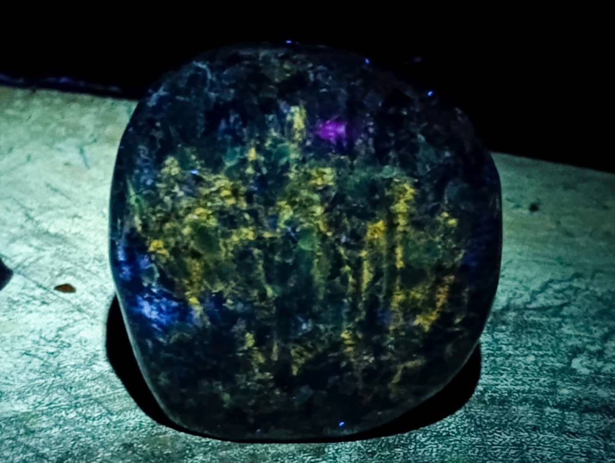 Polished Emerald Mica 'Mutokolite' Standing Free Forms x 4 From Mutoko, Zimbabwe