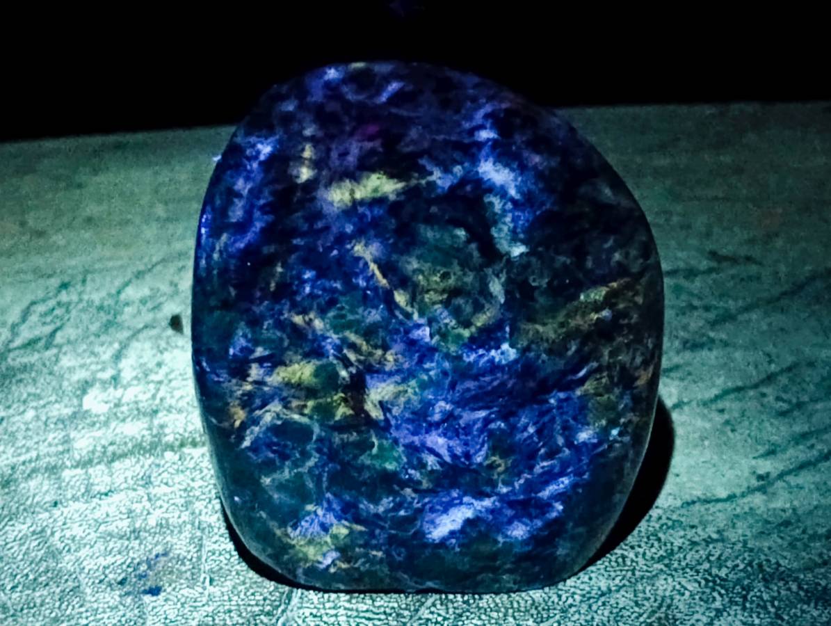 Polished Emerald Mica 'Mutokolite' Standing Free Forms x 4 From Mutoko, Zimbabwe