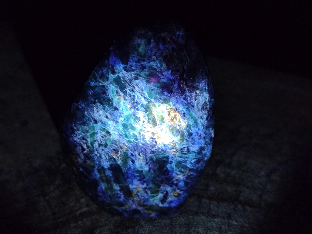 Polished Emerald Mica 'Mutokolite' Standing Free Forms x 4 From Mutoko, Zimbabwe