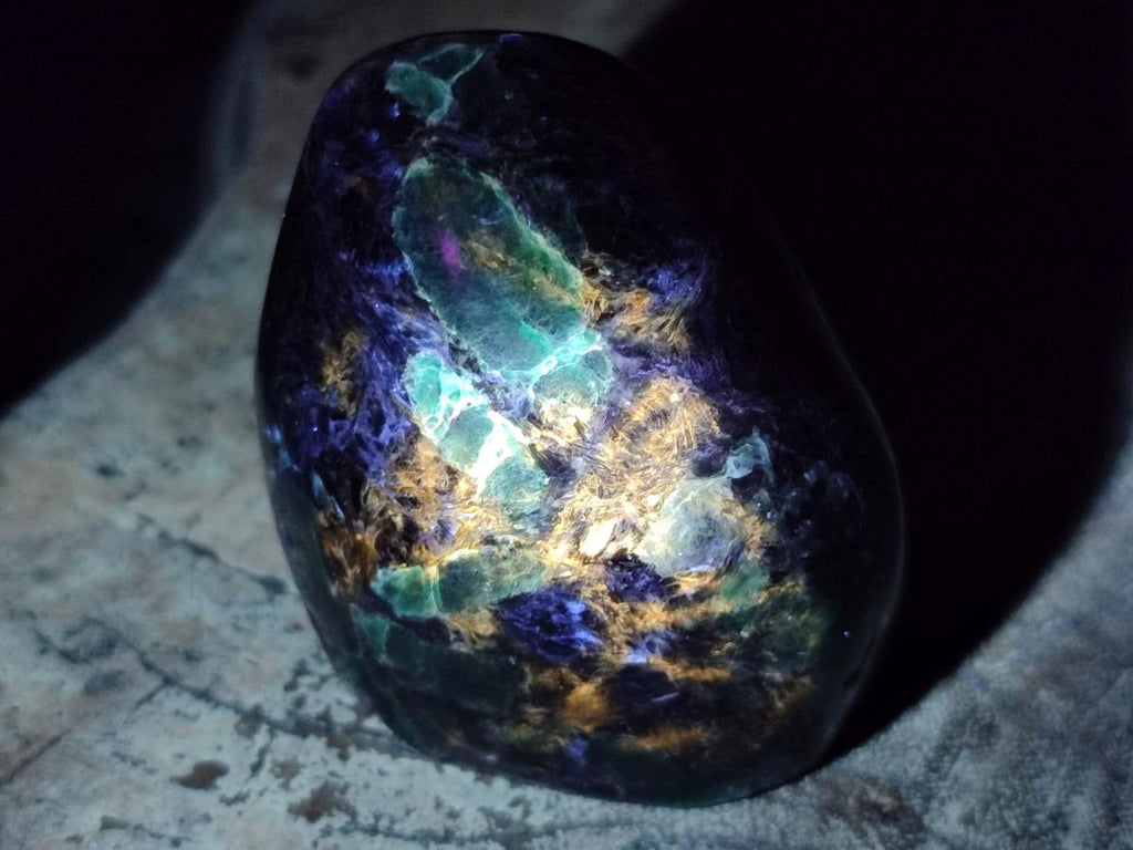 Polished Emerald Mica 'Mutokolite' Standing Free Forms x 4 From Mutoko, Zimbabwe