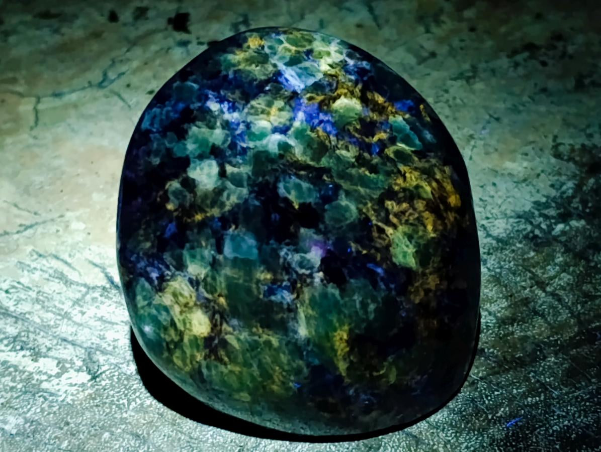 Polished Emerald Mica 'Mutokolite' Standing Free Forms x 4 From Mutoko, Zimbabwe