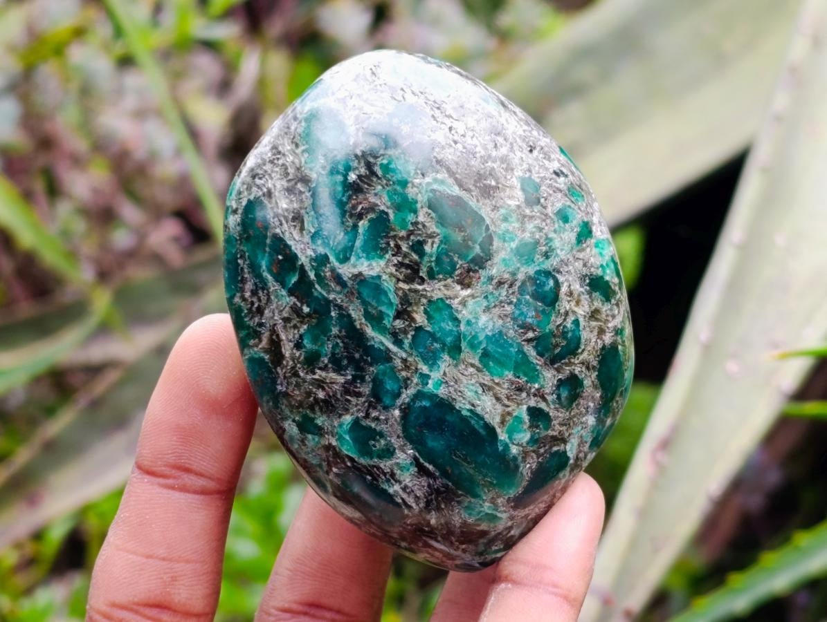 Polished Emerald Mica 'Mutokolite' Standing Free Forms x 4 From Mutoko, Zimbabwe