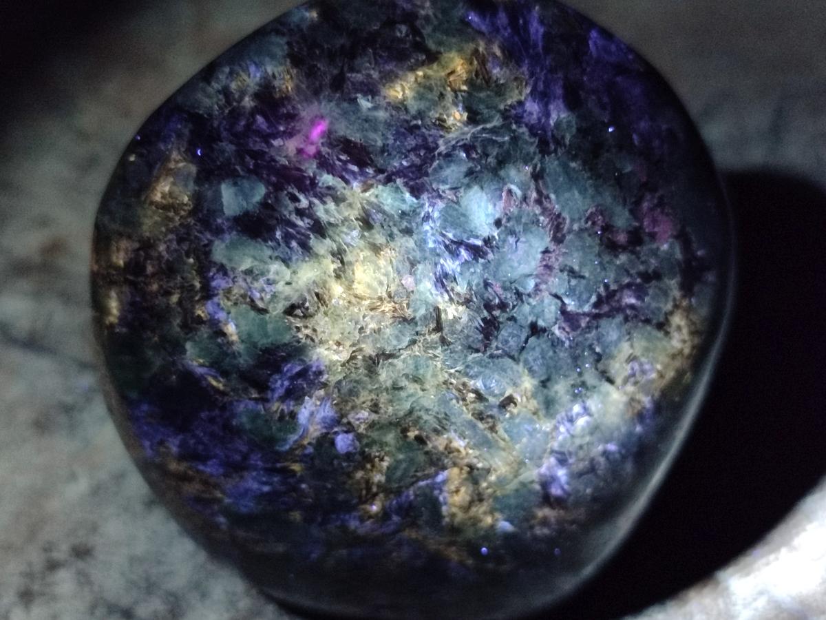 Polished Emerald Mica 'Mutokolite' Standing Free Forms x 3 From Mutoko, Zimbabwe