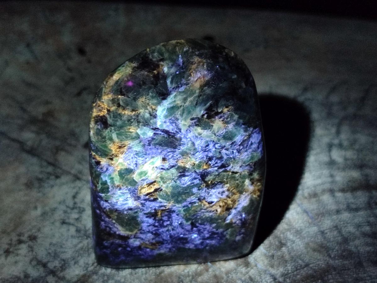 Polished Emerald Mica 'Mutokolite' Standing Free Forms x 4 From Mutoko, Zimbabwe